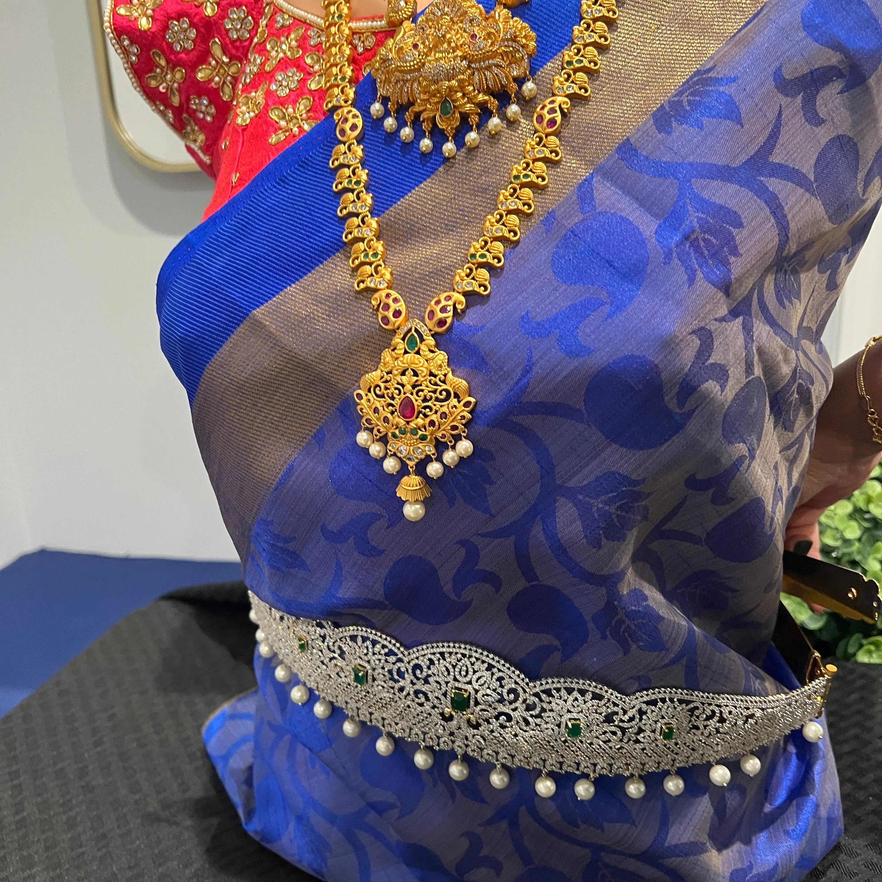 Adult size Vaddanam