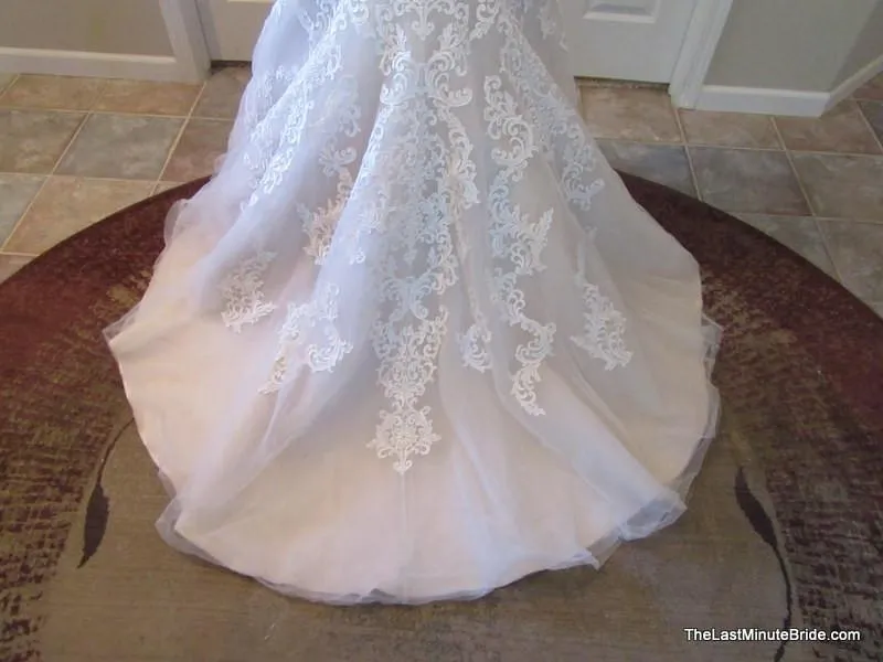 Allure Bridals 2709
