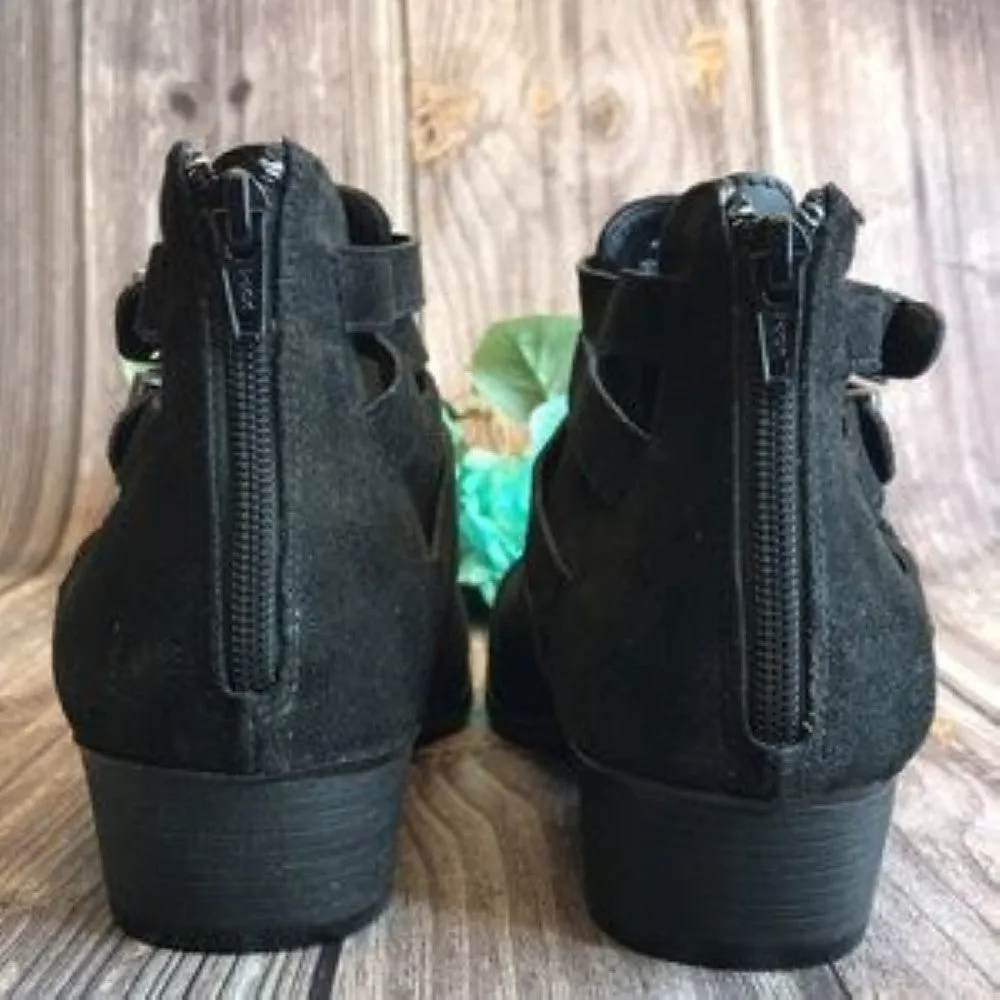 AMERICAN RAG Darie Black Ankle Booties 10M