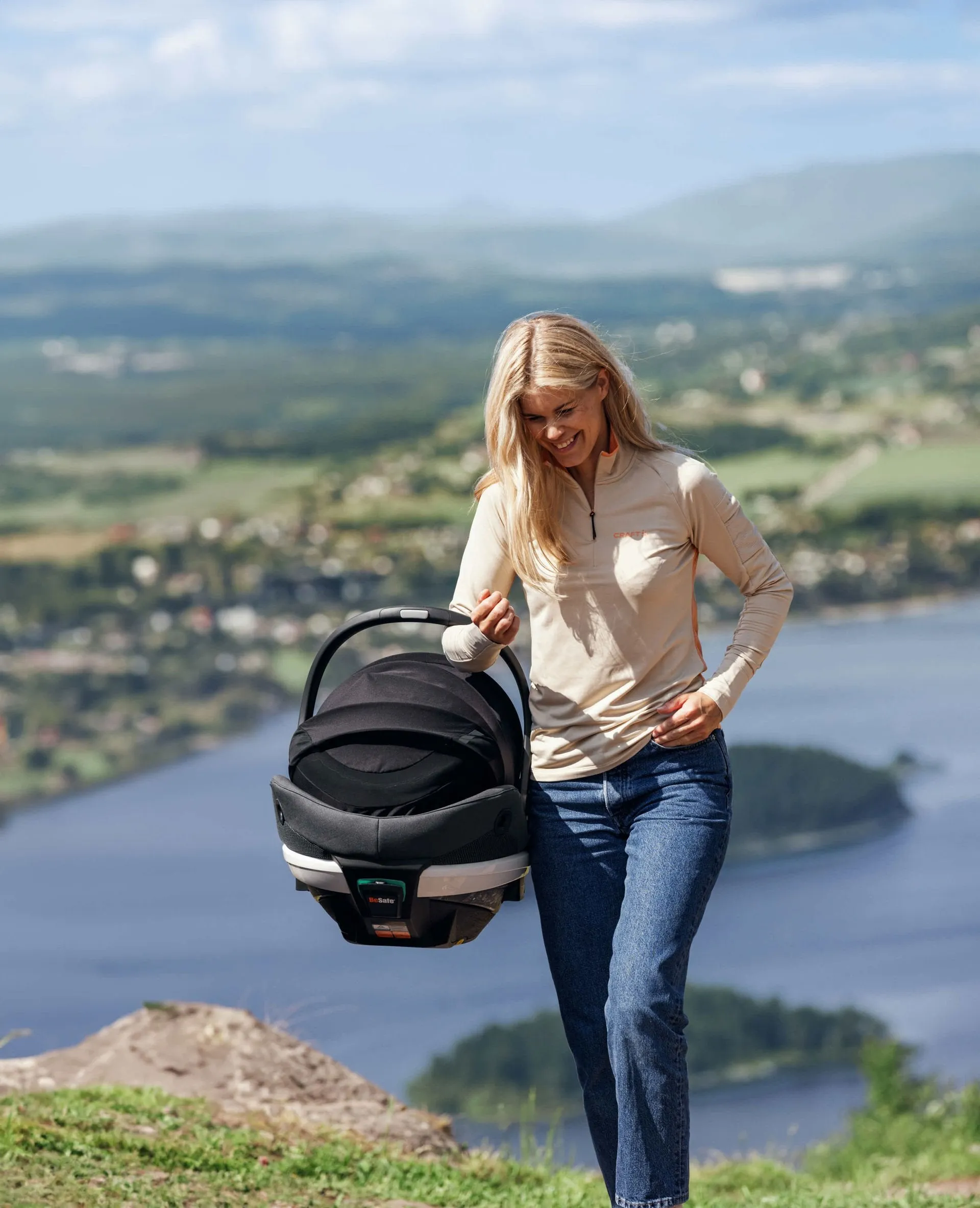 BeSafe Go Beyond i-Size Infant Car Seat - Anthracite Mesh