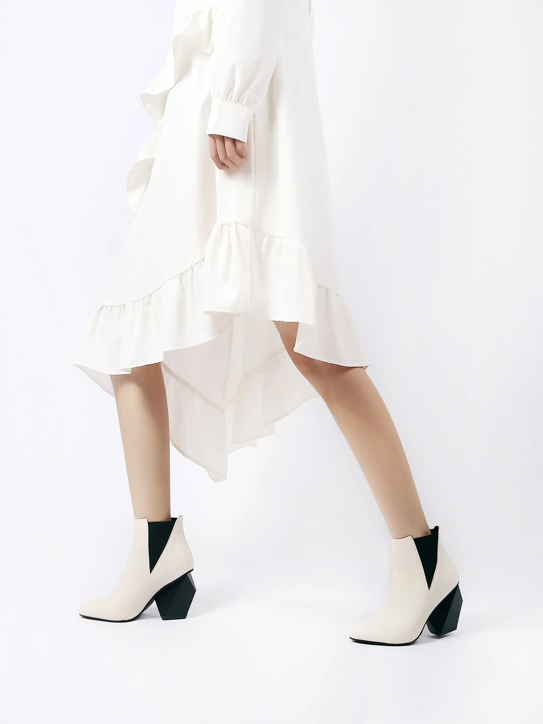 Block Heel Leather Ankle Bootie - Ivory