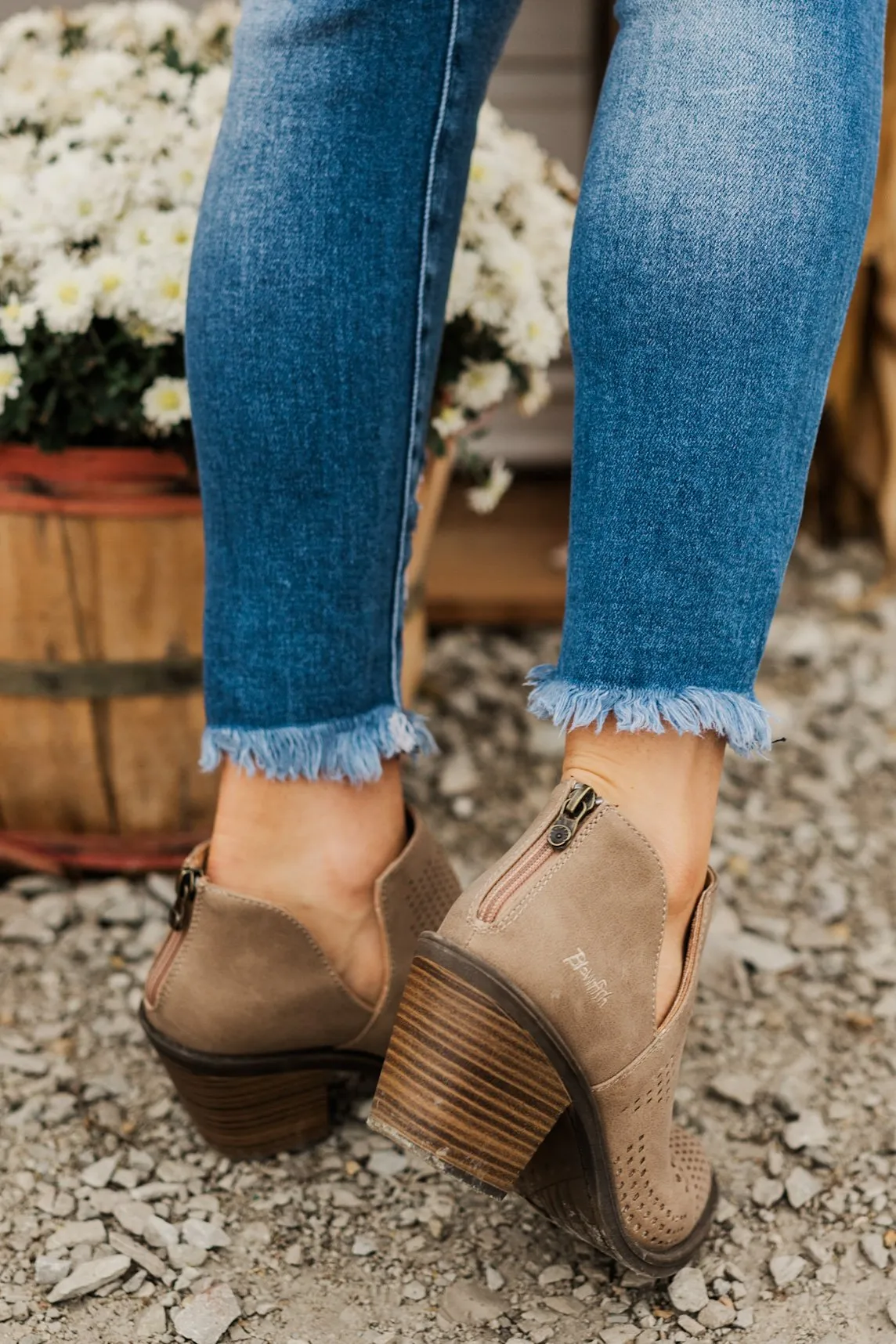 Blowfish Lassoh Booties- Beach Prospector & Rose Gold