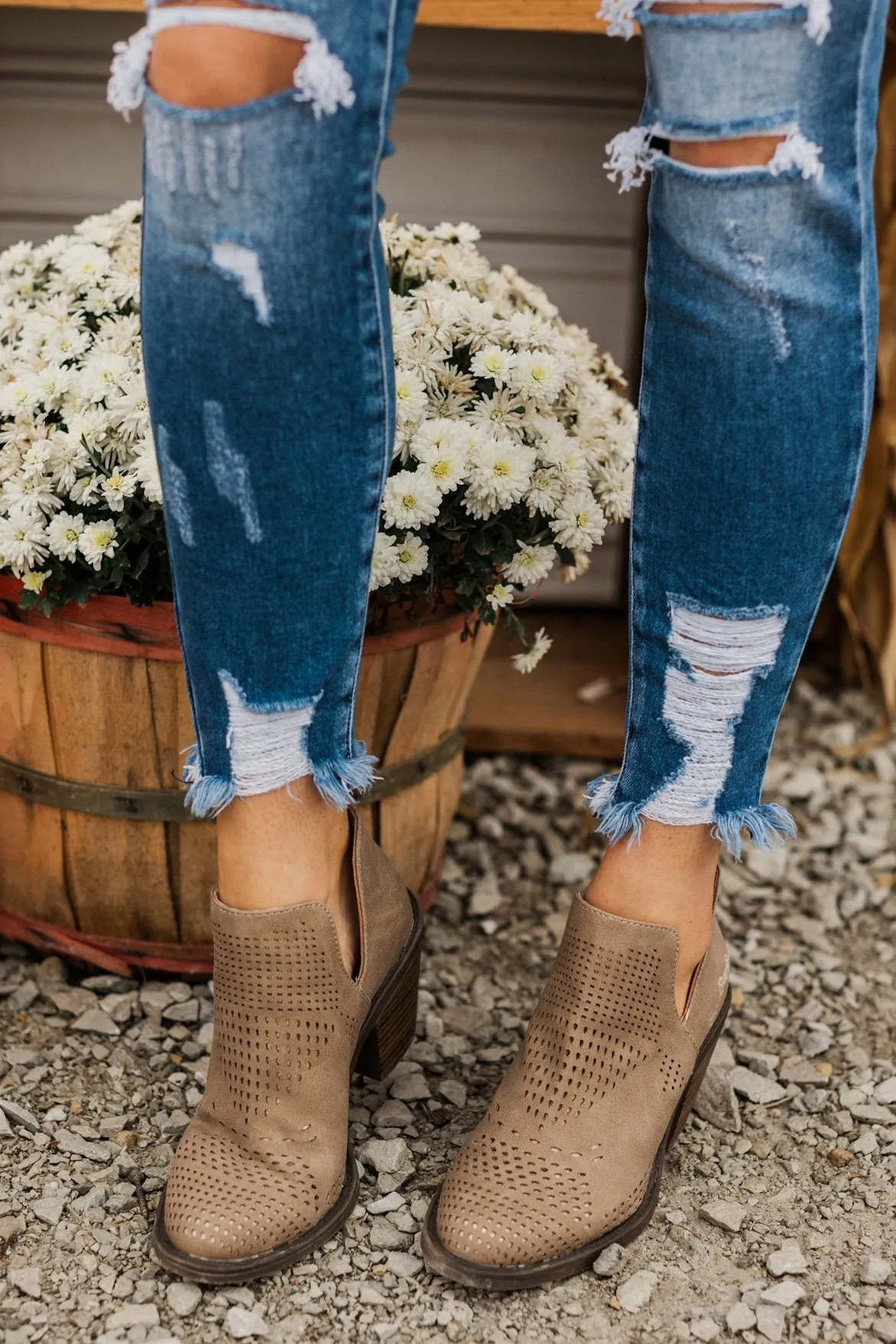 Blowfish Lassoh Booties- Beach Prospector & Rose Gold