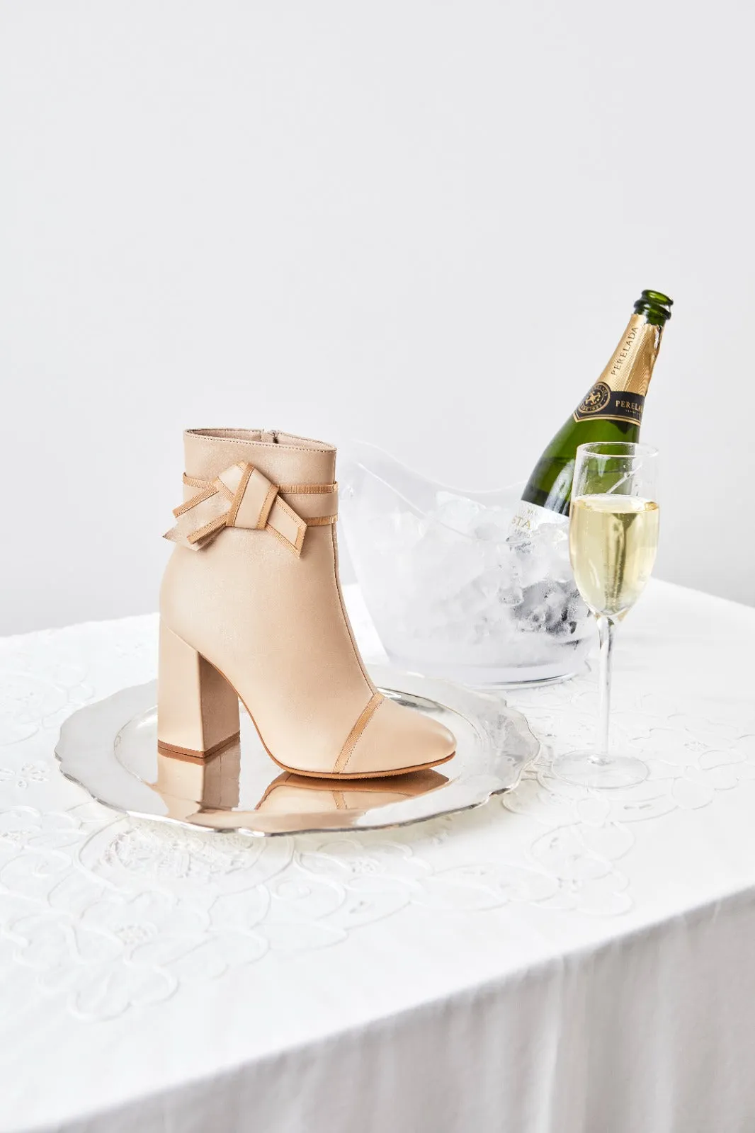 CHIC NOEUD NUDE