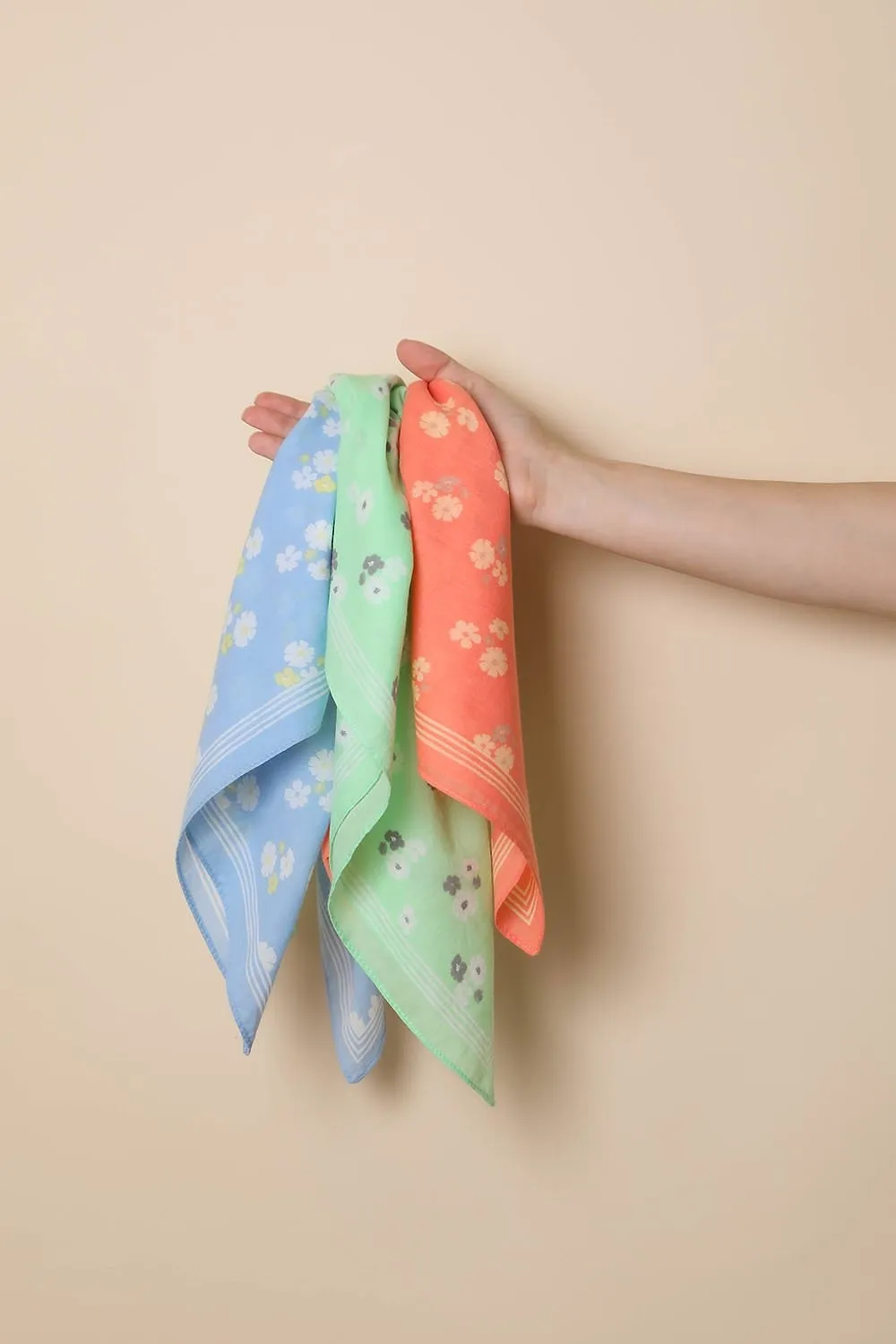 Dainty Flower Bandana