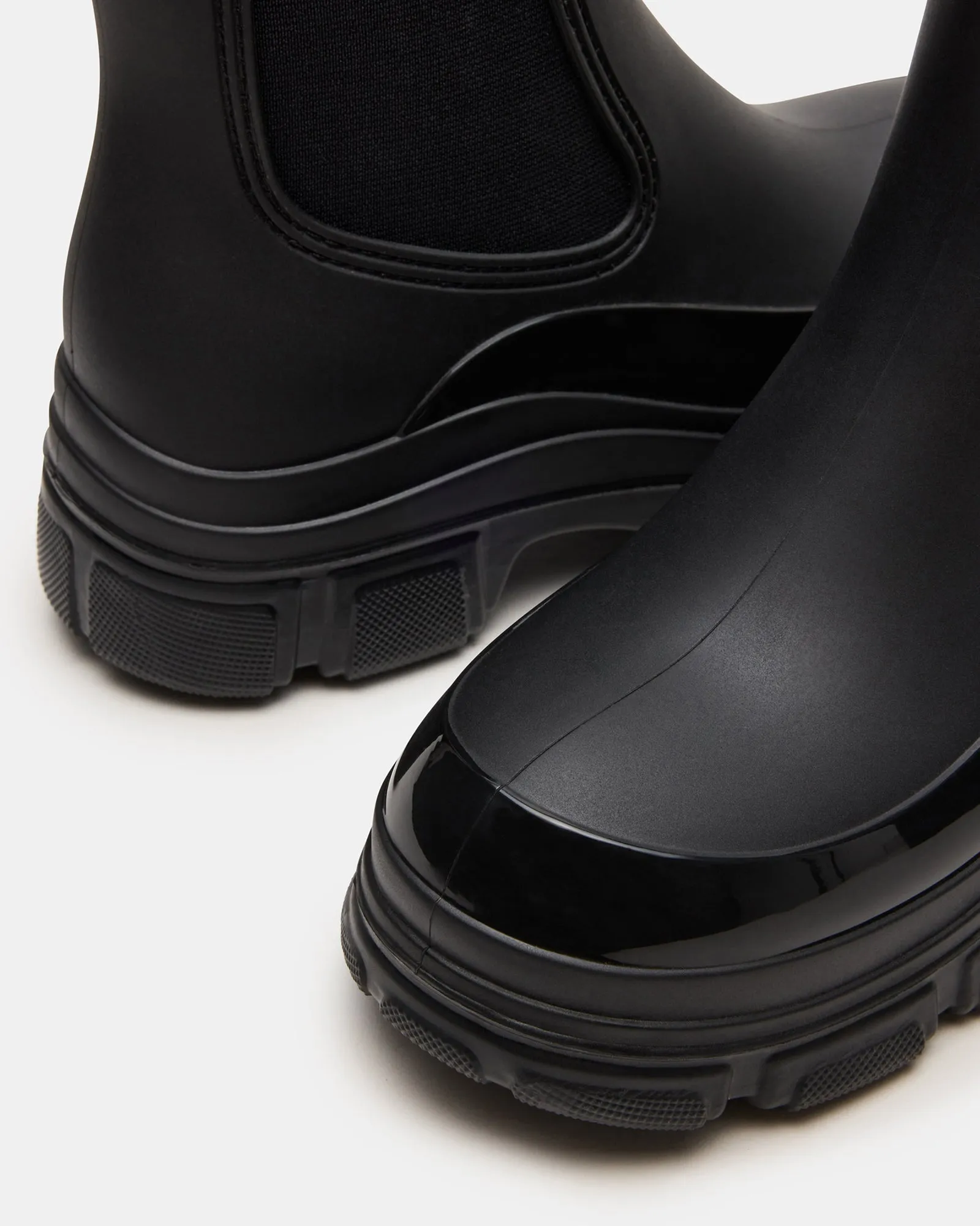 DEWDROP BLACK