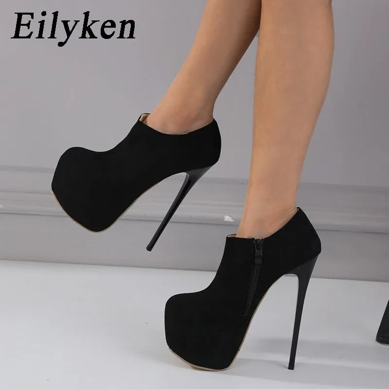 Eilyken Round Toe Ankle Booties