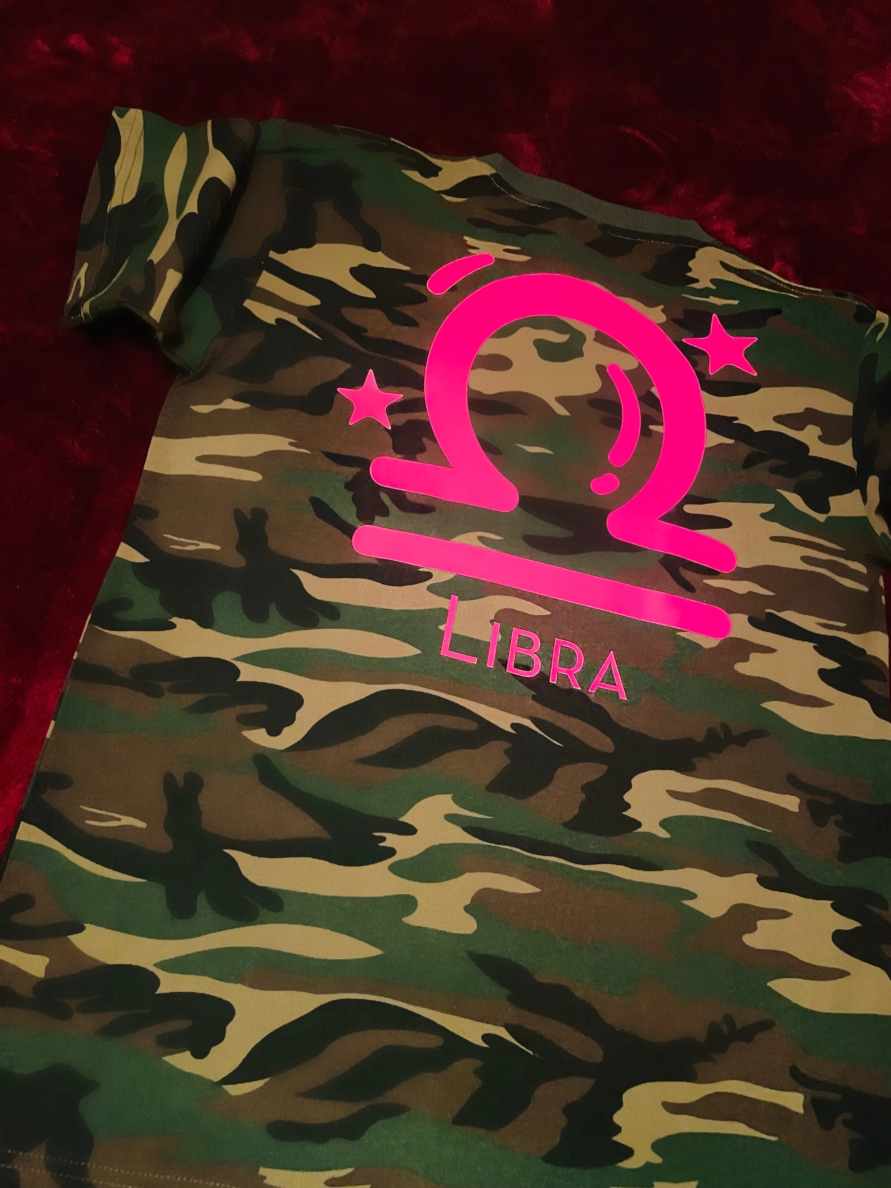 Fallon Aurielle Signature 3 Piece Libra Logo & Name Zodiac Leggings Set (Camo & Neon Pink)