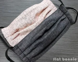 Flat Bonnie Face Mask - Pleated Style