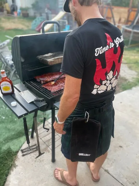 GRILLKILT | Grilling Apron with Bib| Black Watch Tartan