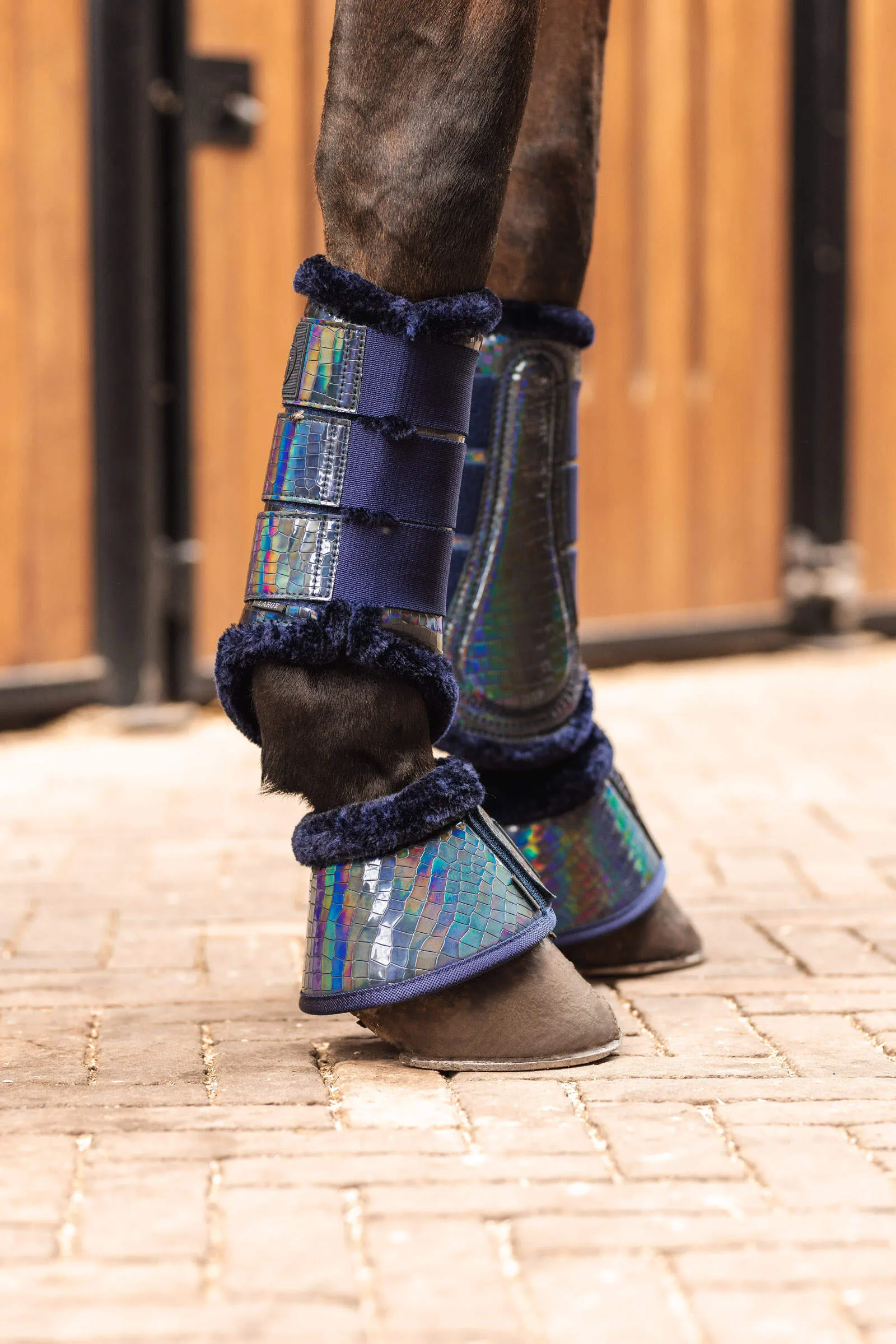 Horze Ice Water Holigram Brushing Boots Blue Depth