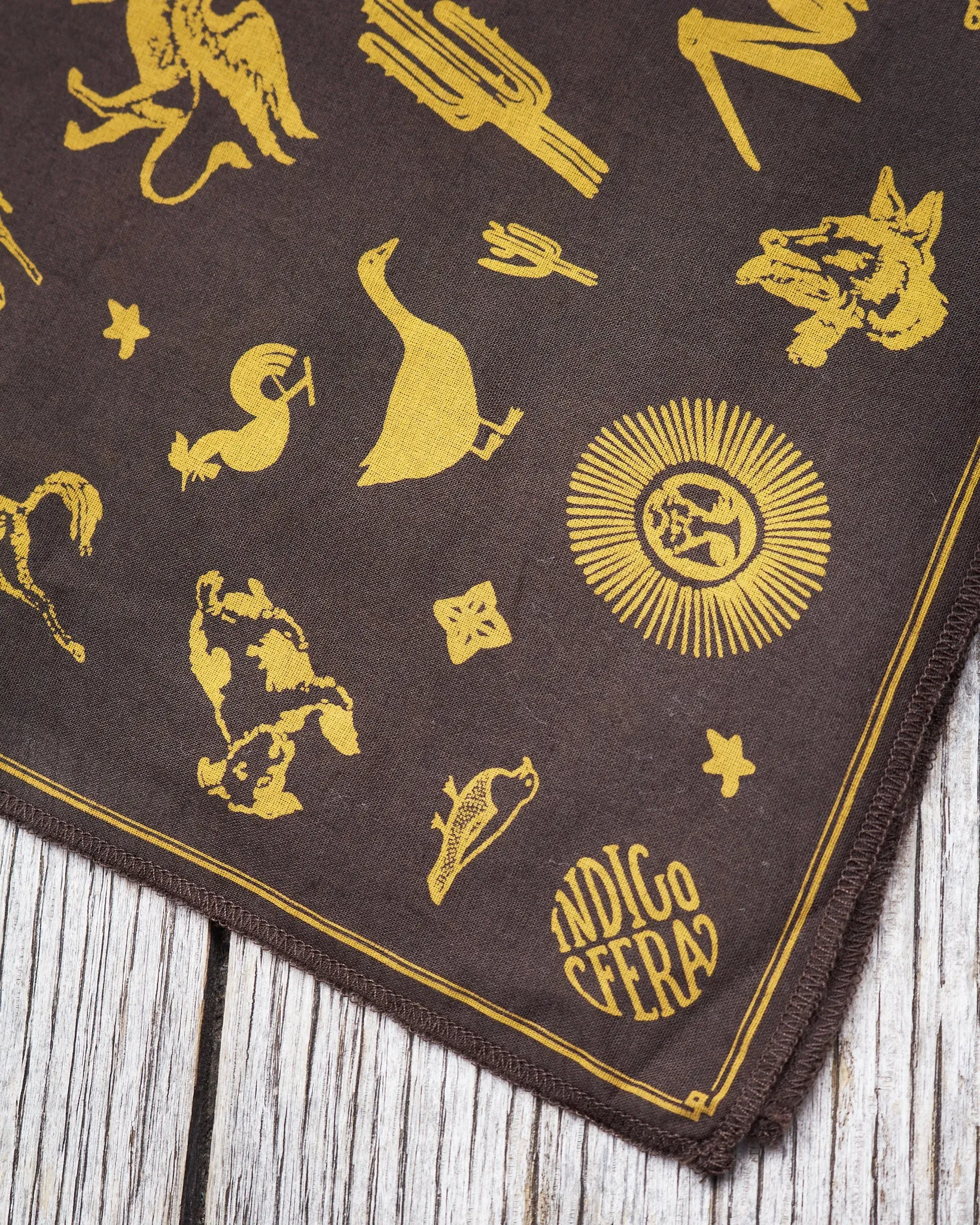 Indigofera Zacco Bandana Brown / Gold