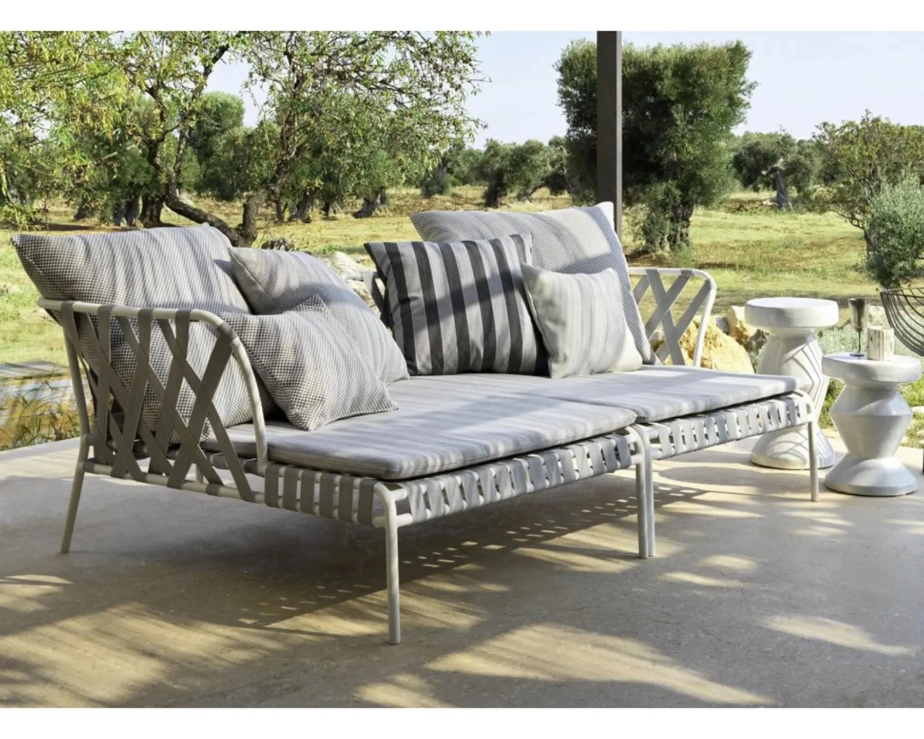 InOut 858 L-R Chaise Lounge