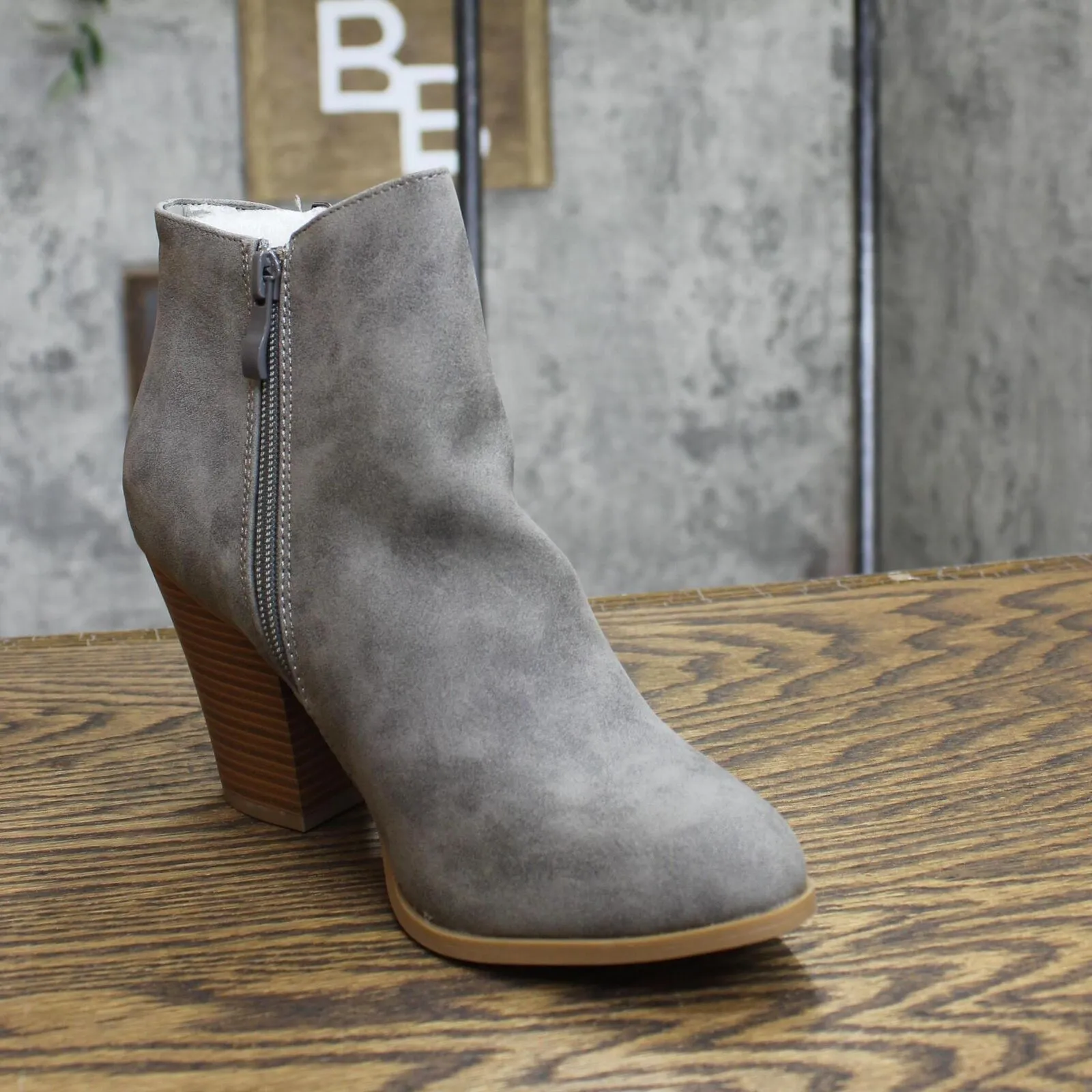Journee Collection Women's Tru Comfort Foam Vally Bootie Ankle Boot Gray 7.5M