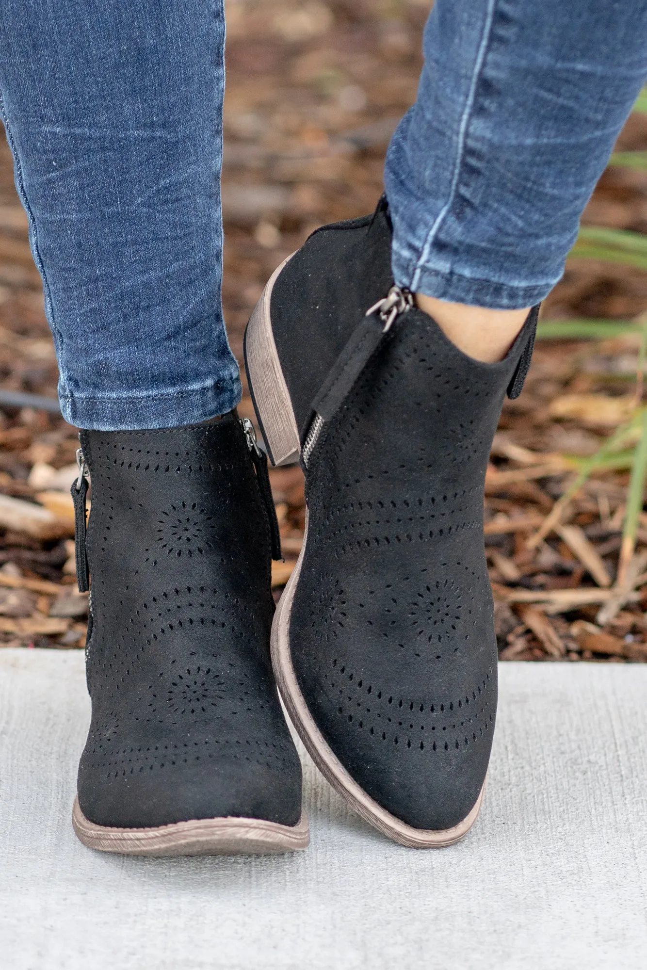 Lisette Ankle Boots - Black