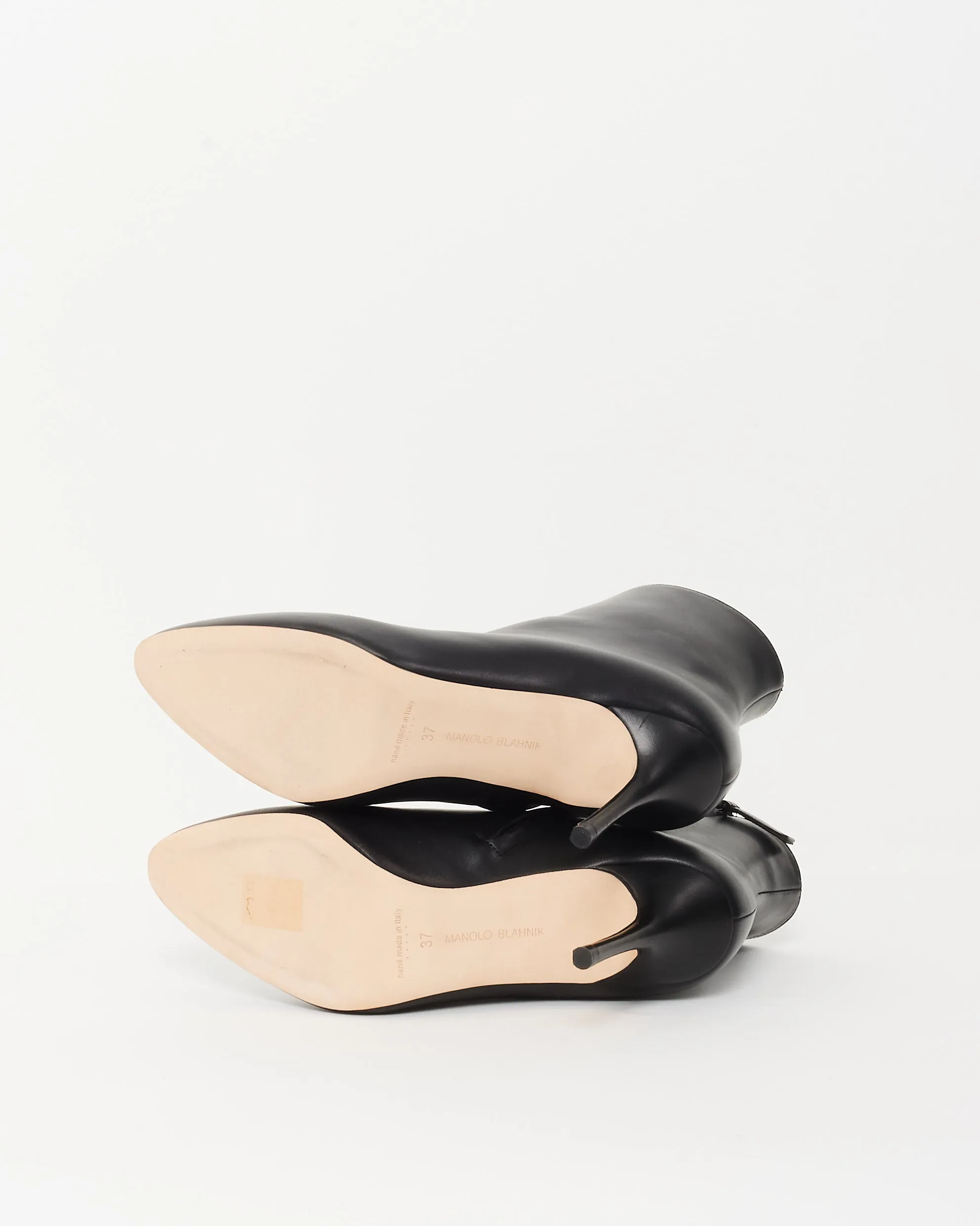 Manolo Blahnik Black Leather Insopo Ankle Booties - 37