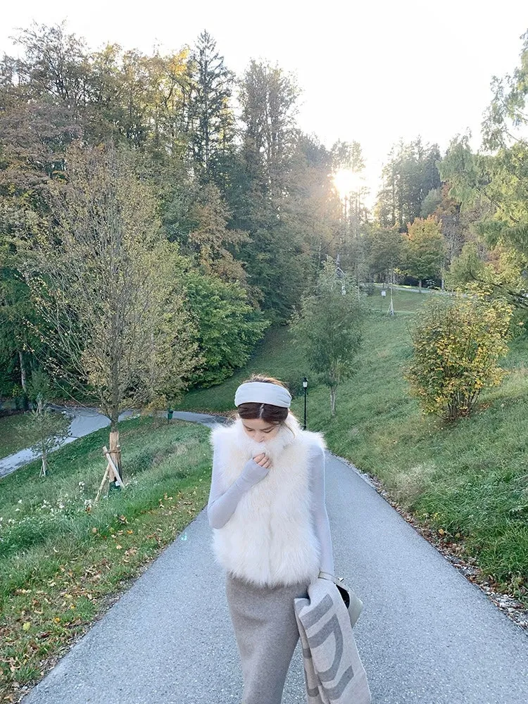 Milk-tea/White Furry Vest