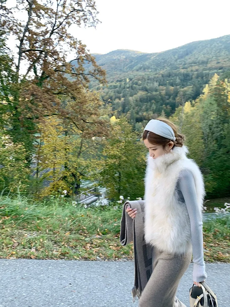 Milk-tea/White Furry Vest