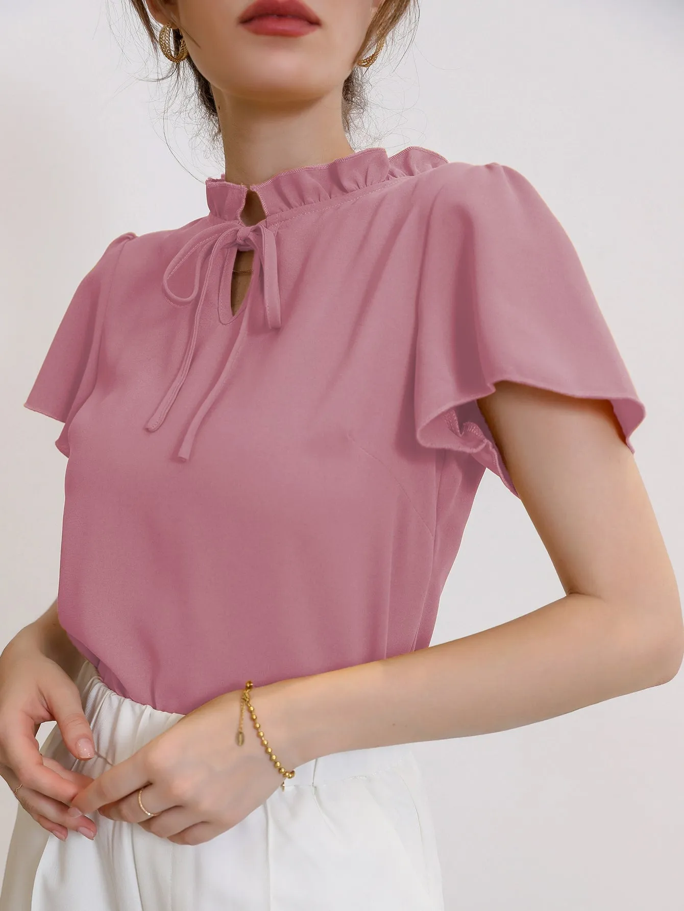 Modely Tie Neck Puff Sleeve Blouse