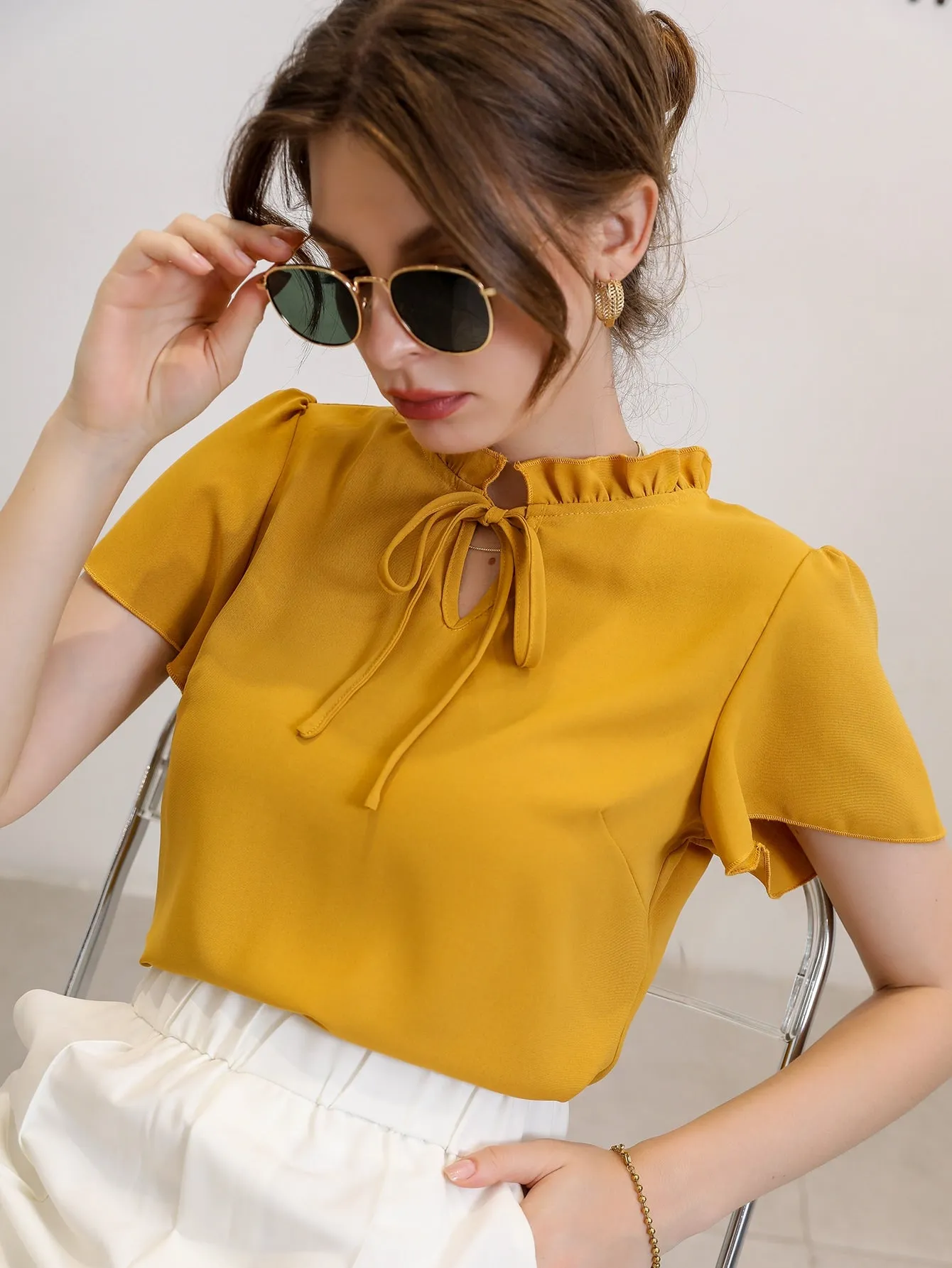 Modely Tie Neck Puff Sleeve Blouse
