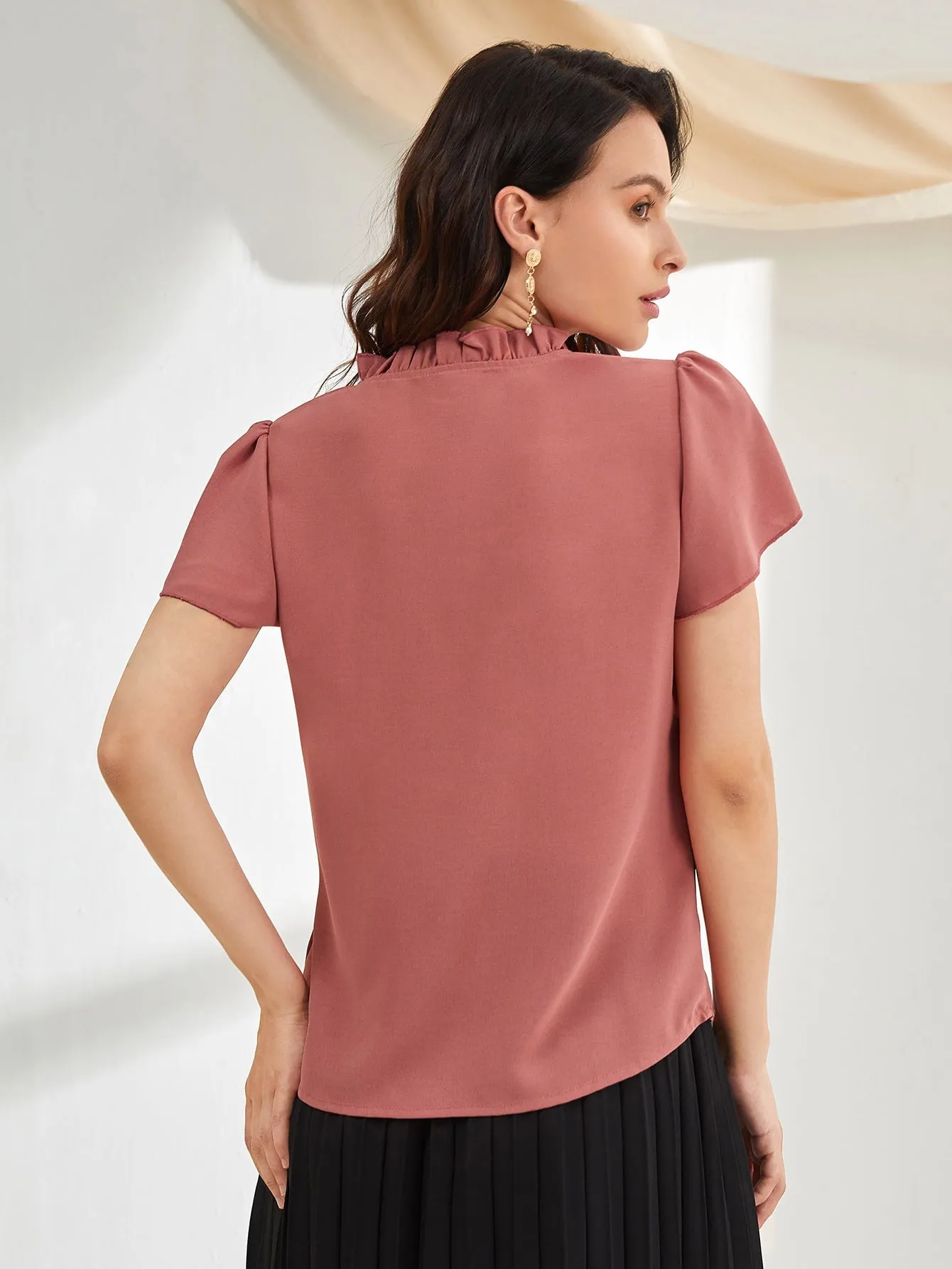 Modely Tie Neck Puff Sleeve Blouse