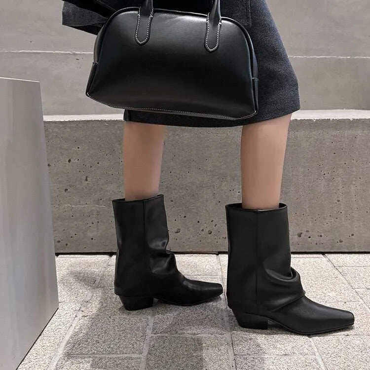 NEW & INSTOCK - Korean Style Leather Boots in Black and Silver