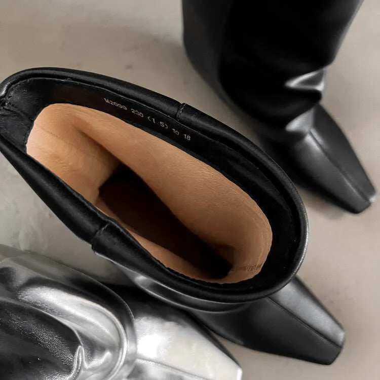 NEW & INSTOCK - Korean Style Leather Boots in Black and Silver