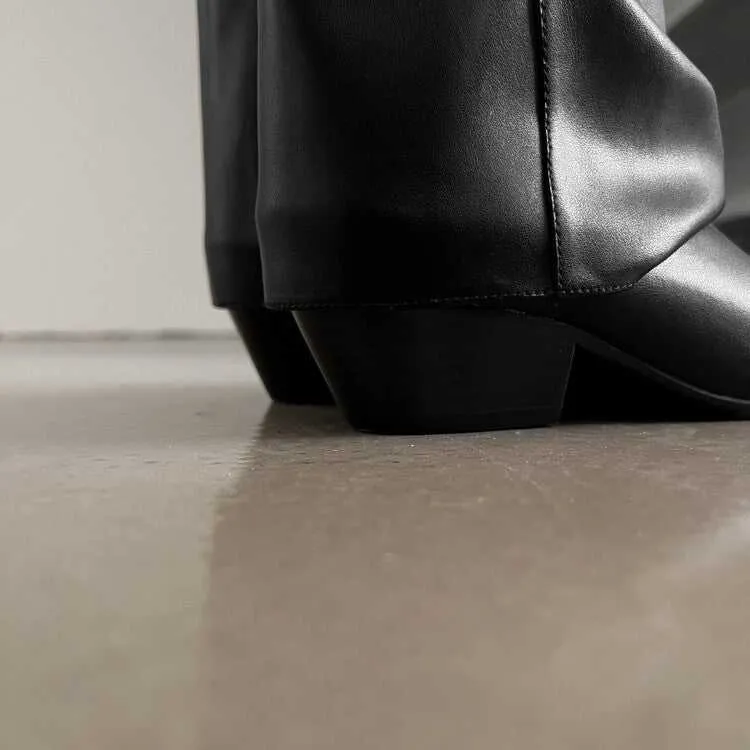 NEW & INSTOCK - Korean Style Leather Boots in Black and Silver