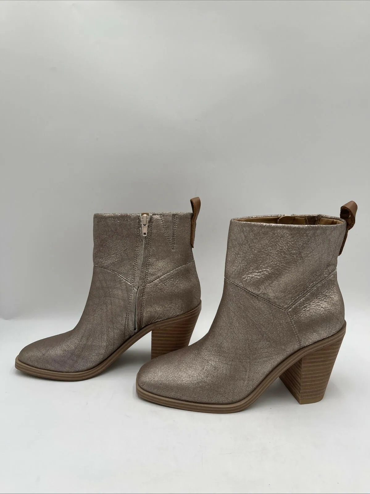 NWB Crown Vintage Randie Booties Women's Brick Size 8M/39