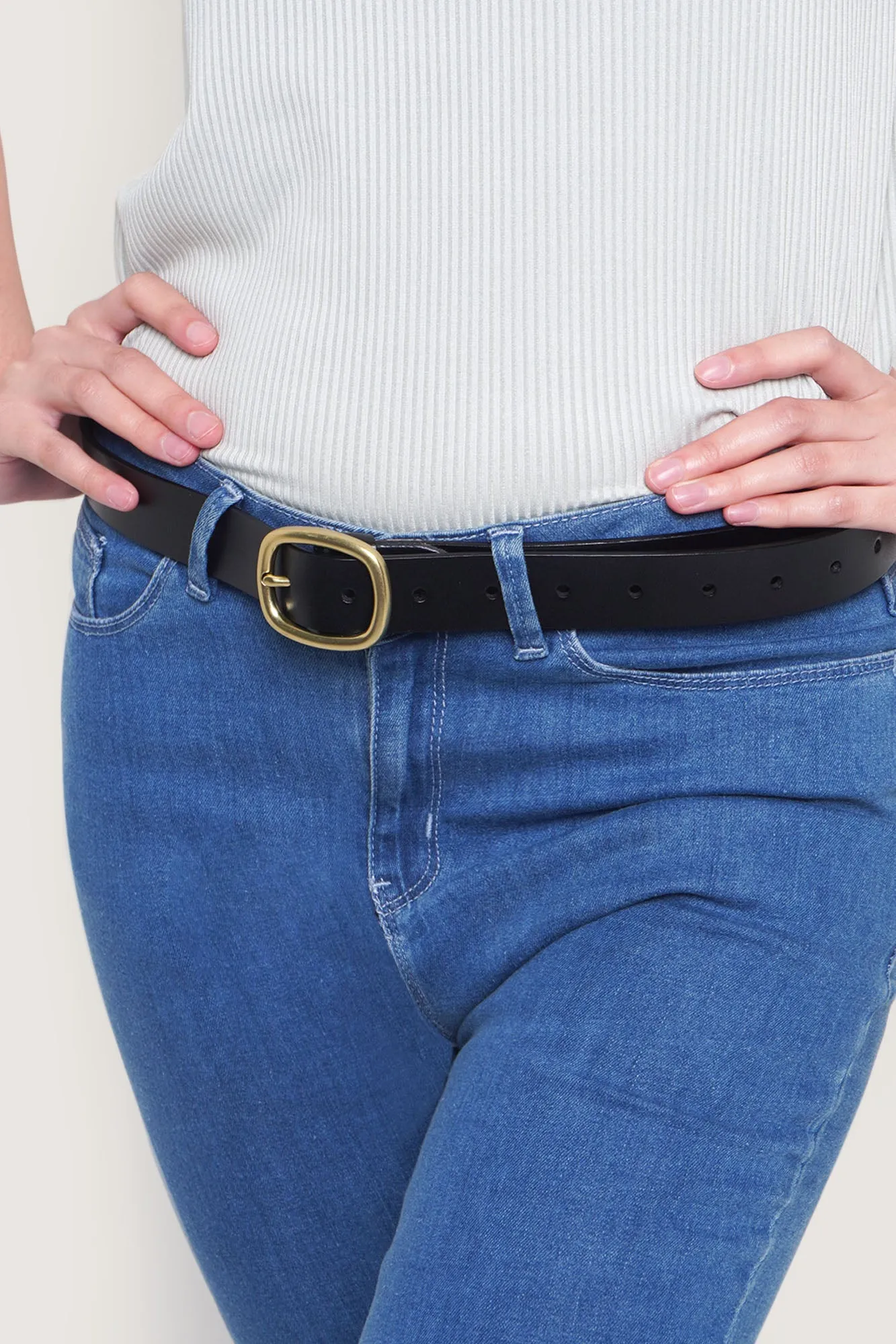Oval Buckle Belt