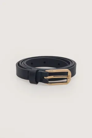 Oval Buckle Slim Belt