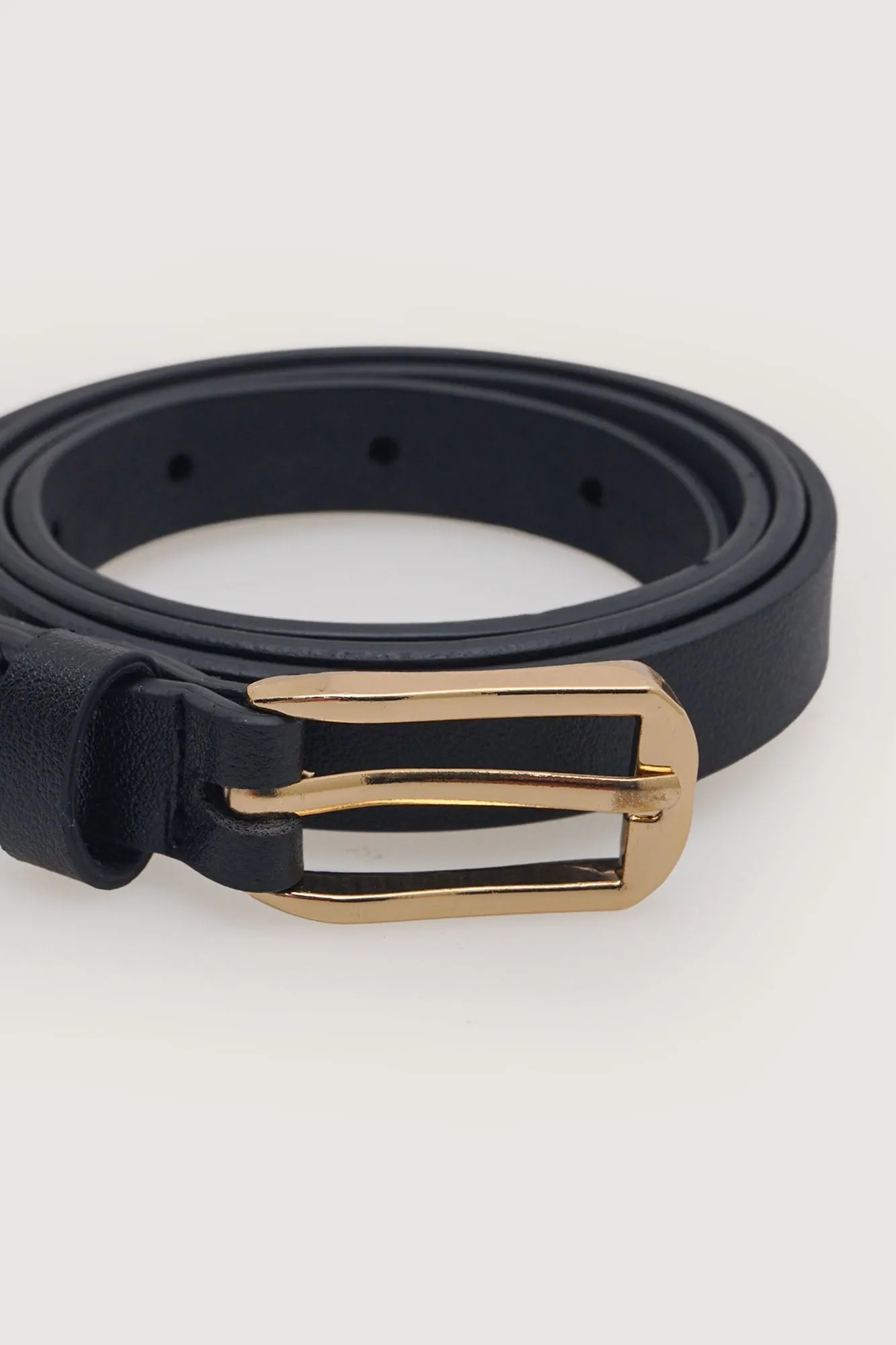 Oval Buckle Slim Belt