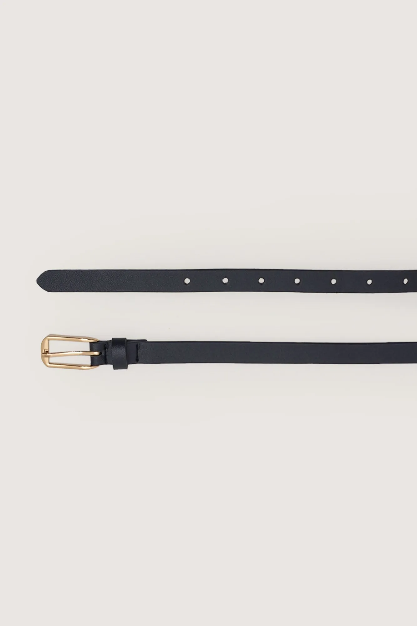 Oval Buckle Slim Belt