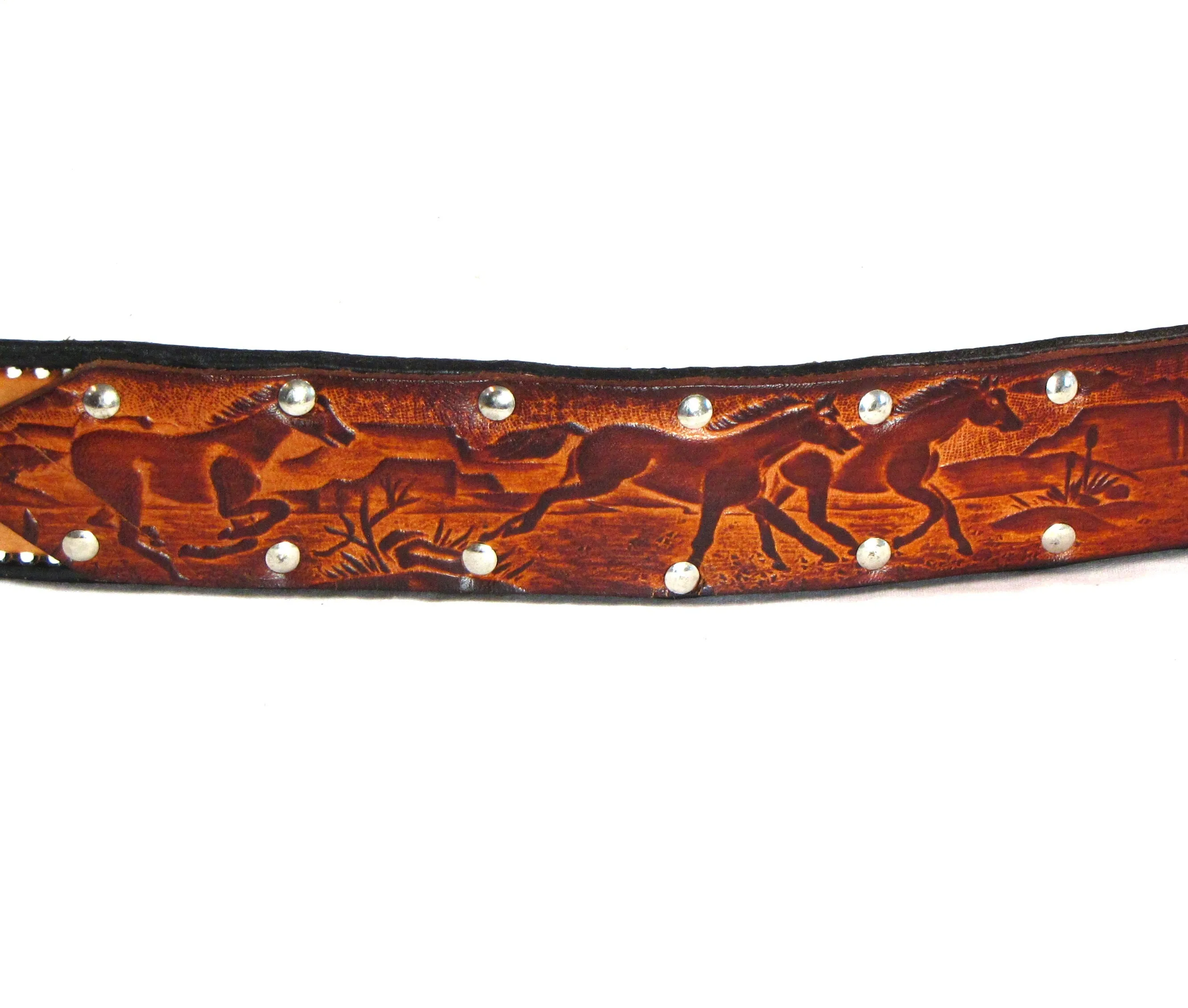 PBR-122   1 1/2" Belt w/ Embossed Horses on Studded Patch