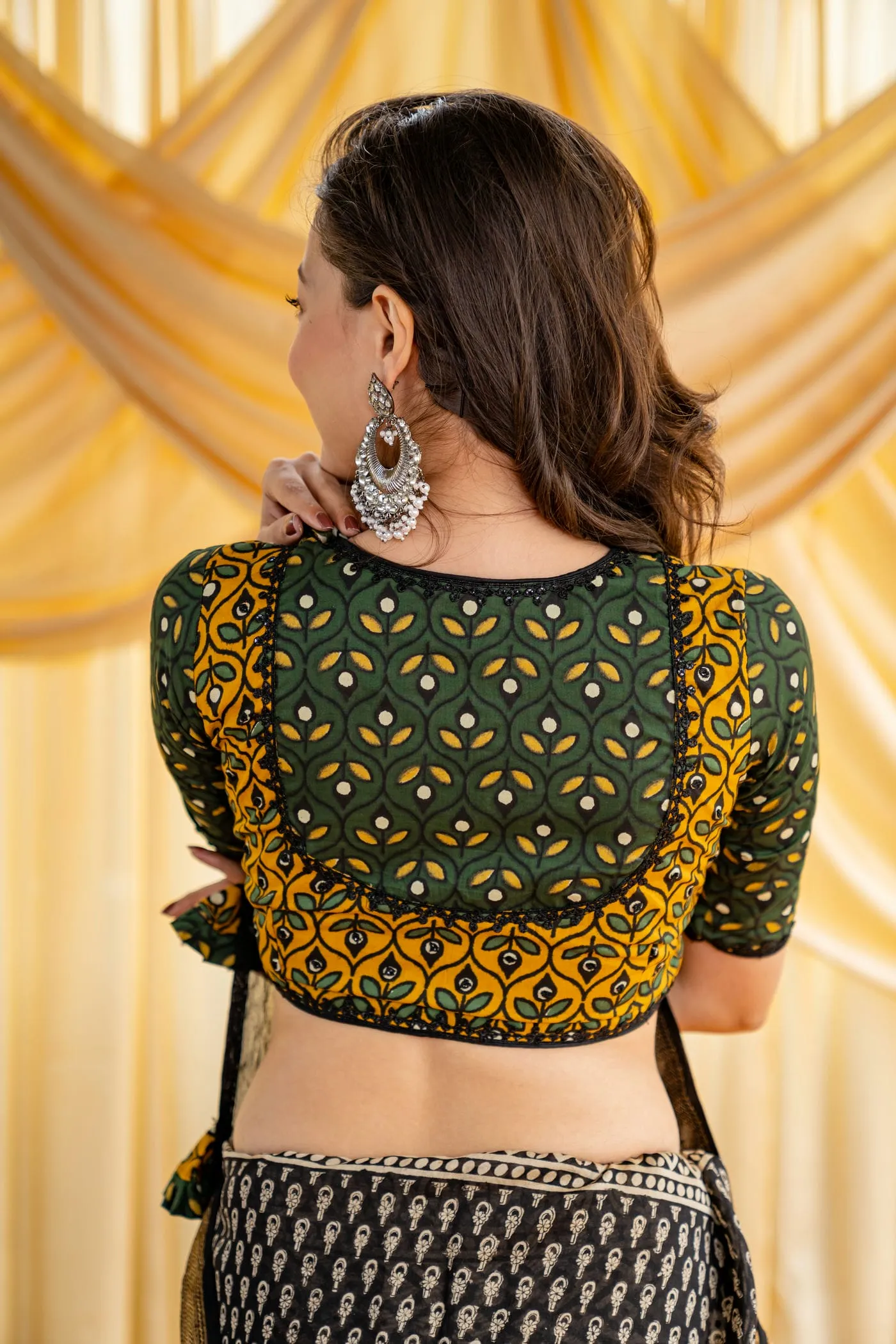 Peela Sabz Blouse