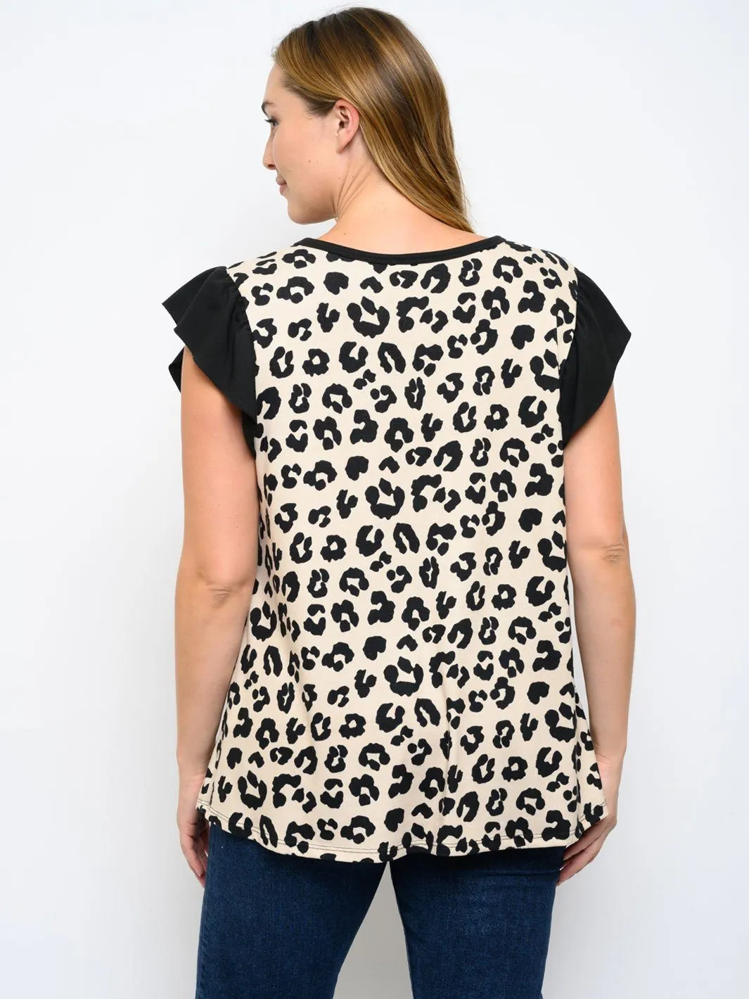 PLUS SIZE SHORT RUFFLE SLEEVE ANIMAL PRINT TOP
