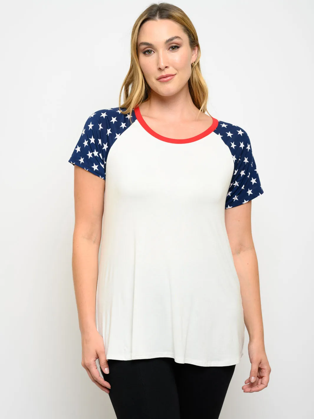 PLUS SIZE SHORT SLEEVE STARS PRINT TOP