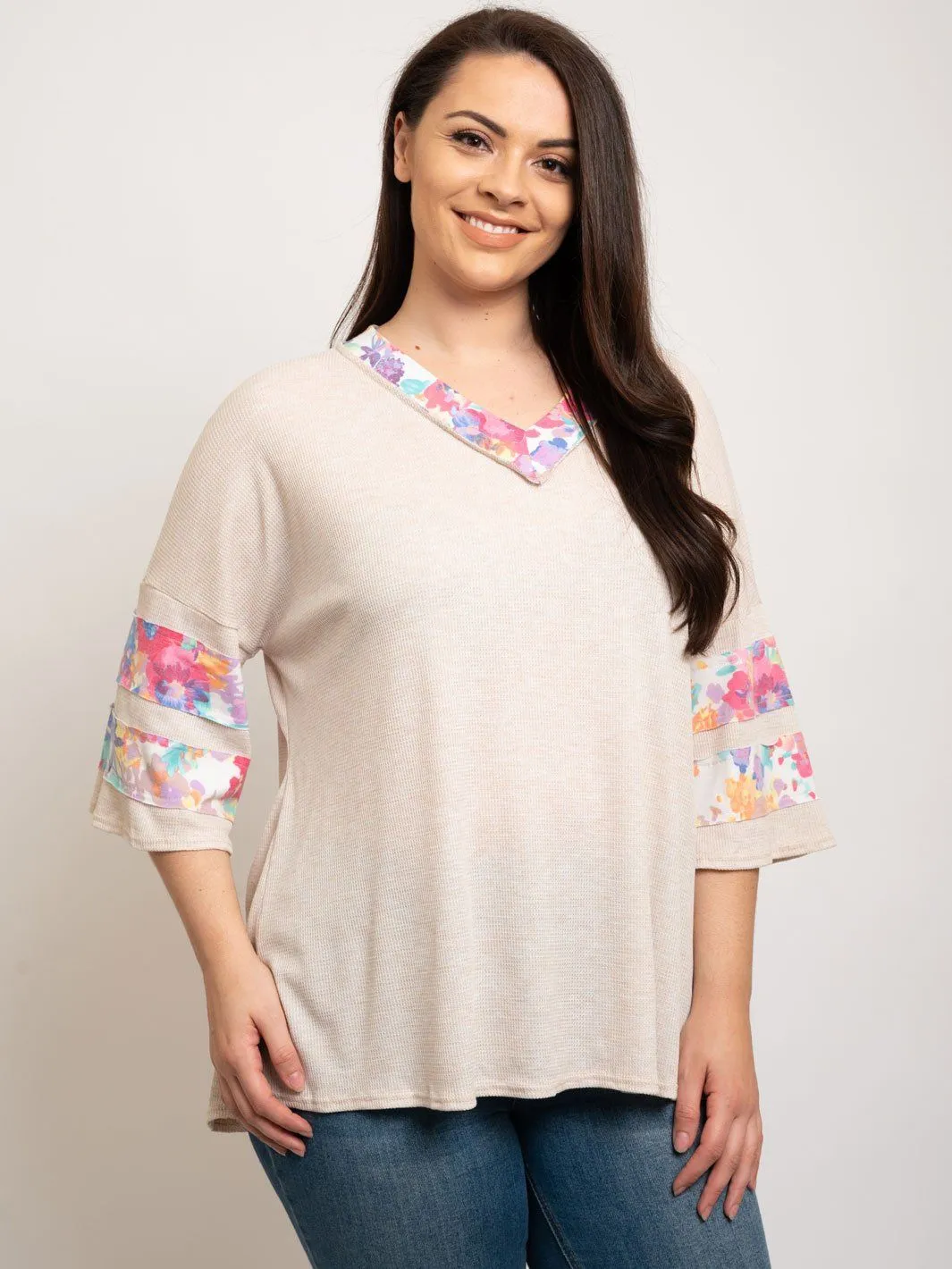 PLUS SIZE V-NECK TUNIC TOP