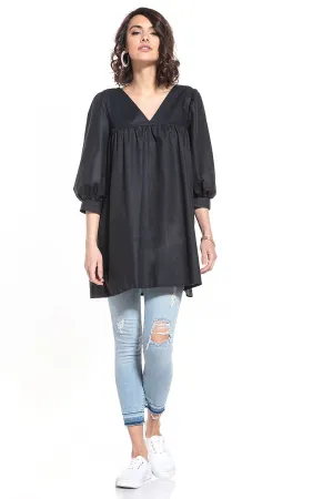 Pointed Neckline Creased Tunic Top