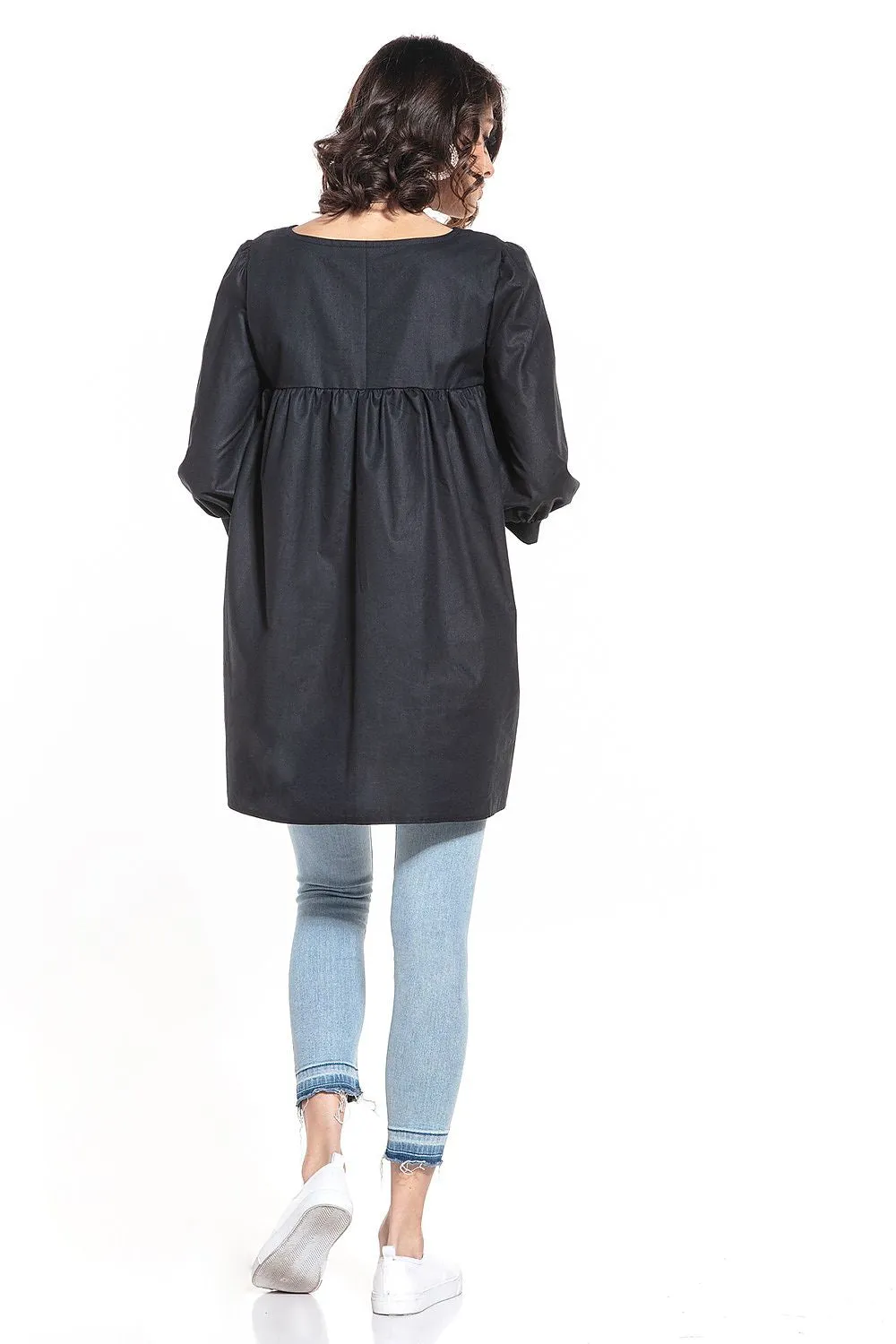 Pointed Neckline Creased Tunic Top