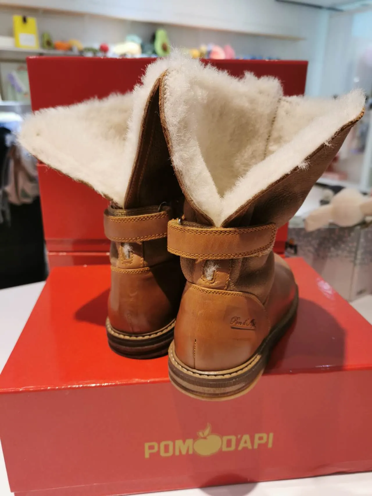 Pom d'Api Retro Chabraque Camel/White Boots