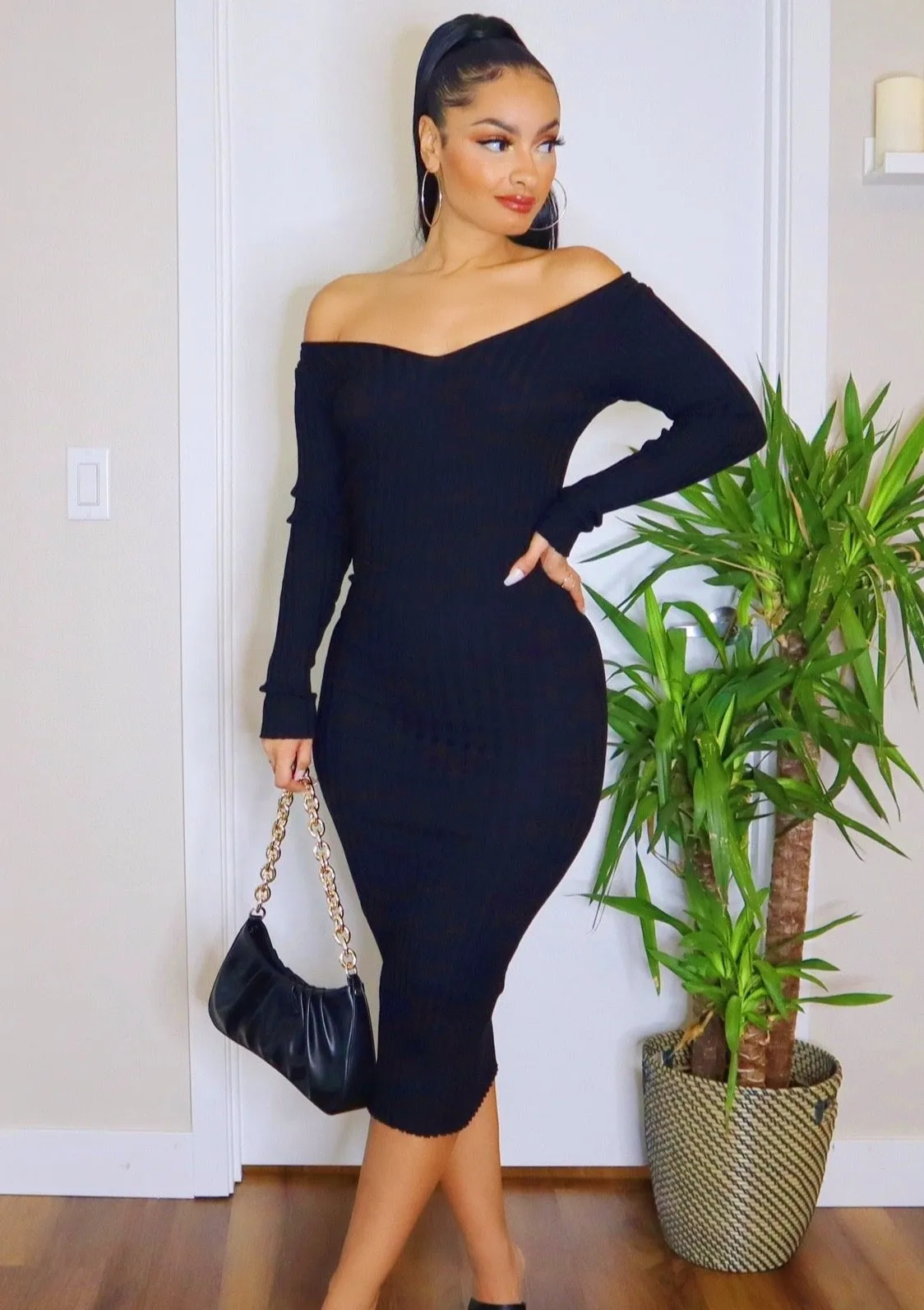 Ribbed Sweater Midi Dress (Black)