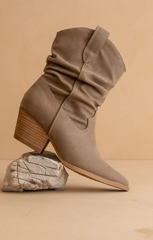 Slouchy Western Boot with Block Heel – Comfortable Slip-On Style