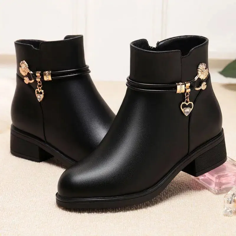 Soft Leather Women's Boots 2023 Spring Winter Thick Wool Lined Genuine Leather Woman Snow Boots Women Shoes Platform Boots botas