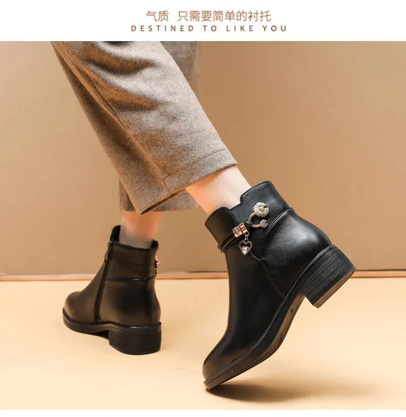 Soft Leather Women's Boots 2023 Spring Winter Thick Wool Lined Genuine Leather Woman Snow Boots Women Shoes Platform Boots botas