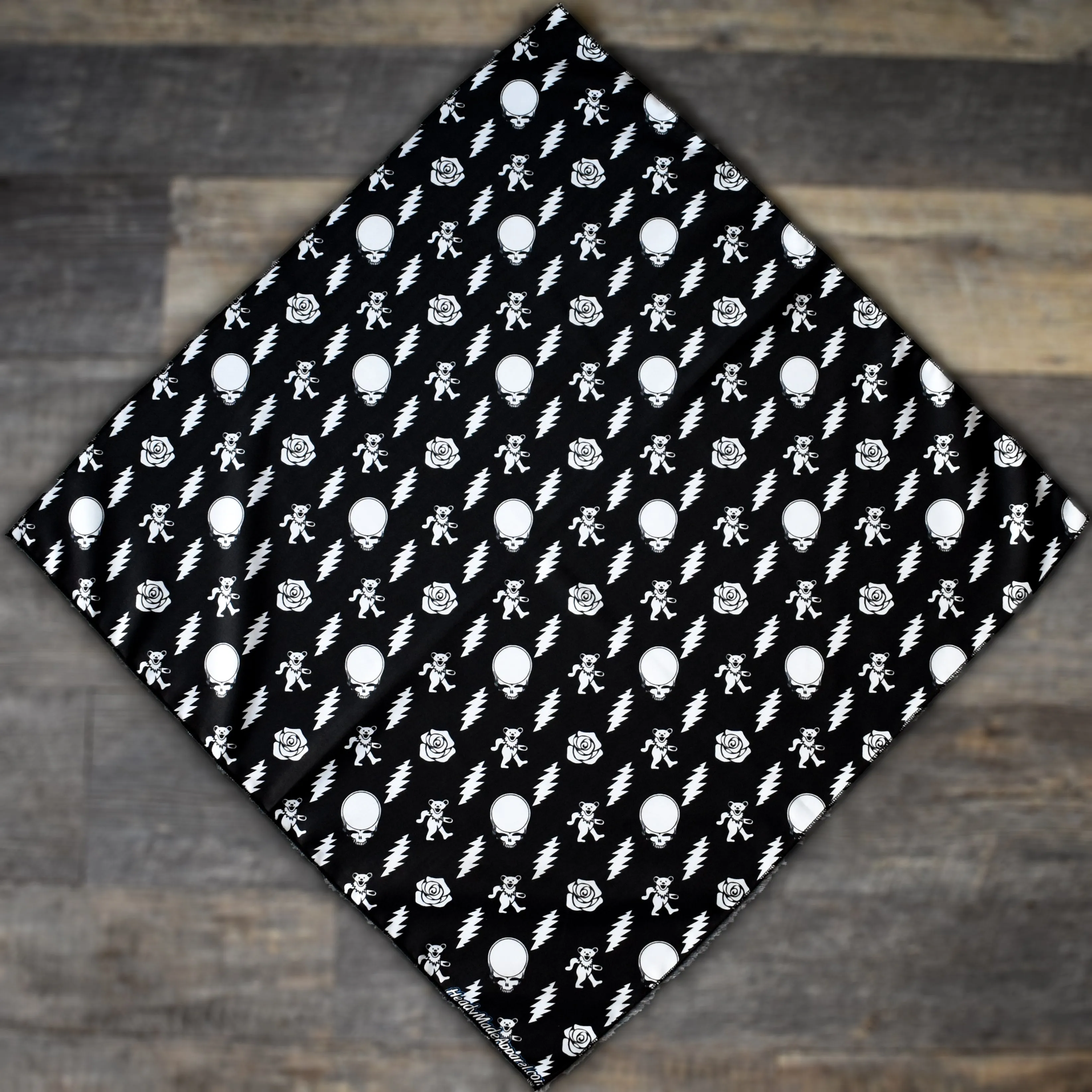 Steal your Louie bandana B&W