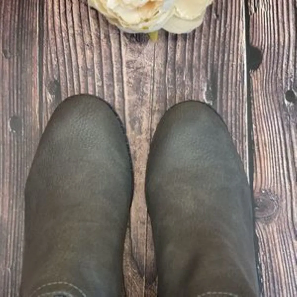 Sun   Stone Wide Grey Cadee Ankle Booties 9