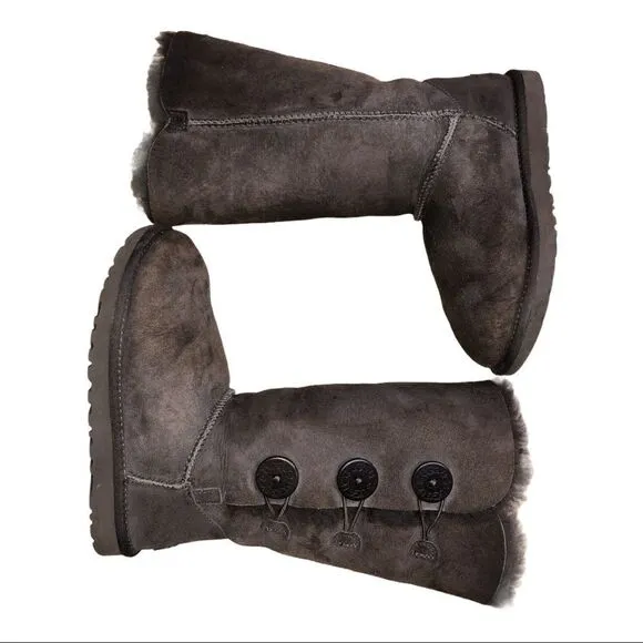 UGG Bailey, 3 Button Brown Boots Authentic