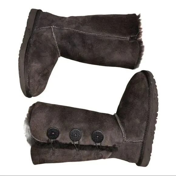 UGG Bailey, 3 Button Brown Boots Authentic