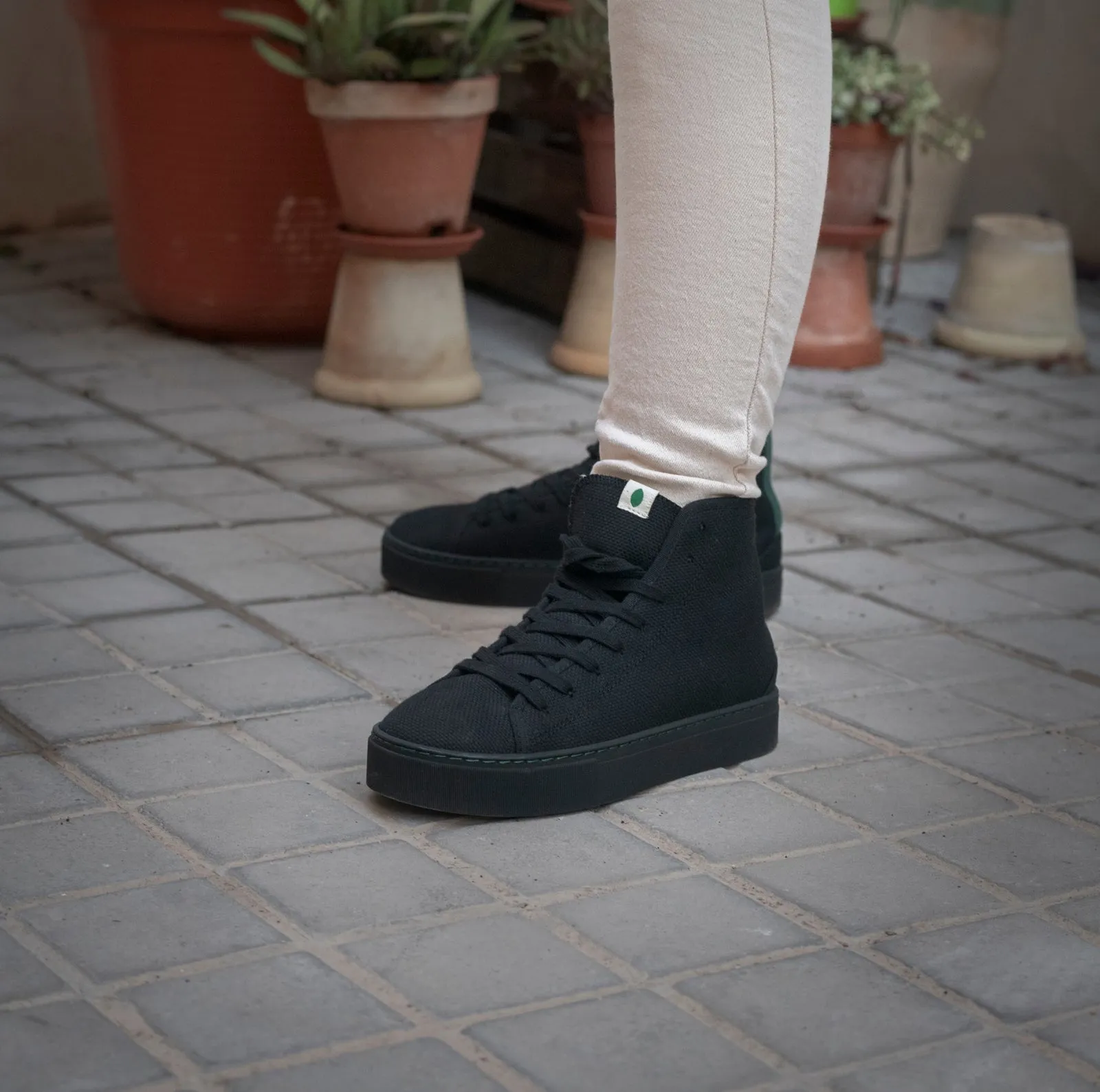 Vegan winter bootie black PLA005